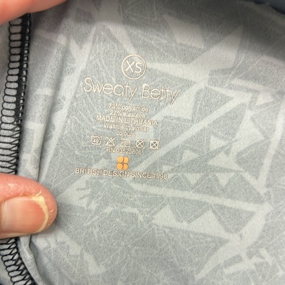 SWEATY BETTY Jogger Pants Black Gray Geometric Size XS - Picture 8 of 8